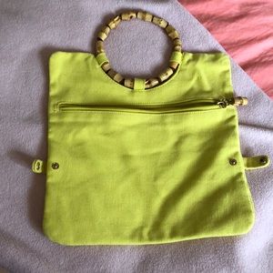 Yellow clutch